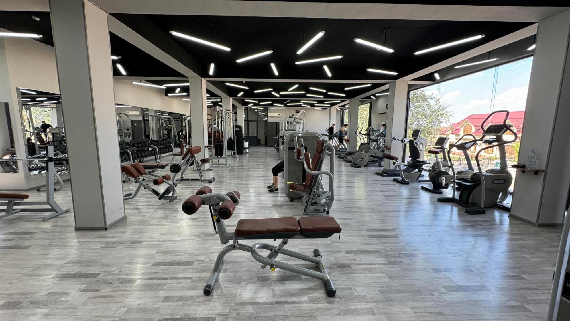 Energy Hotel Tashkent Esterno foto